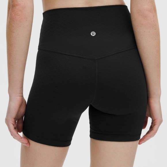 Lululemon Black Align Shorts - Picture 1 of 2